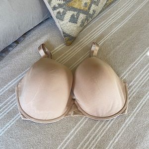 Chantelle 34DDDD Bra NWOT